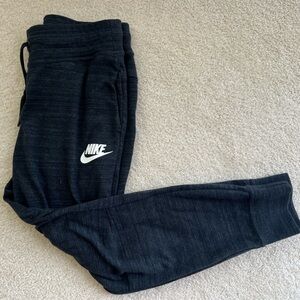 Nike 3/4 length joggers